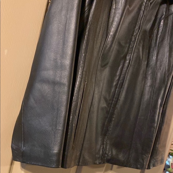 Easy 5th Size Large Women's Black Leather Jacket genuine leather. Excellent co - Picture 6 of 8